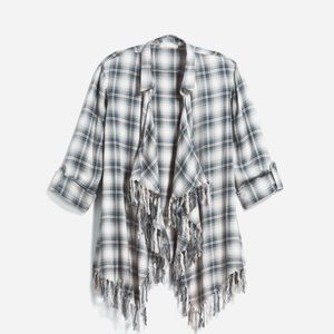 Willow & Clay Aria fringe open front